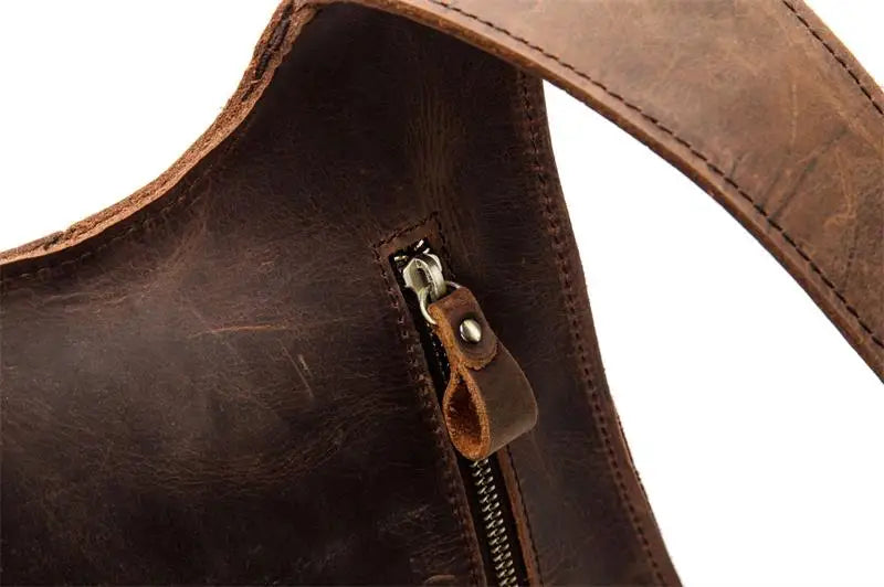 Mochila fina em pele crazy horse — Modelo AN — Ilustração do artigo 19
