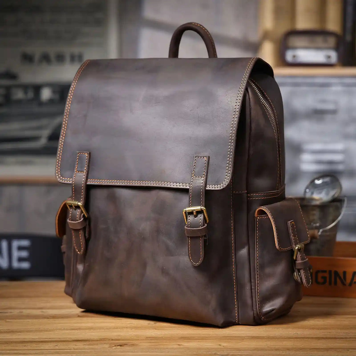 Rucksack aus Crazy Horse-Leder — Modell AU — Produktansicht