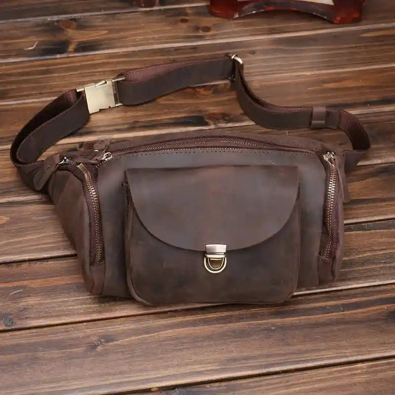Bauchtasche aus Crazy Horse-Leder — Modell J