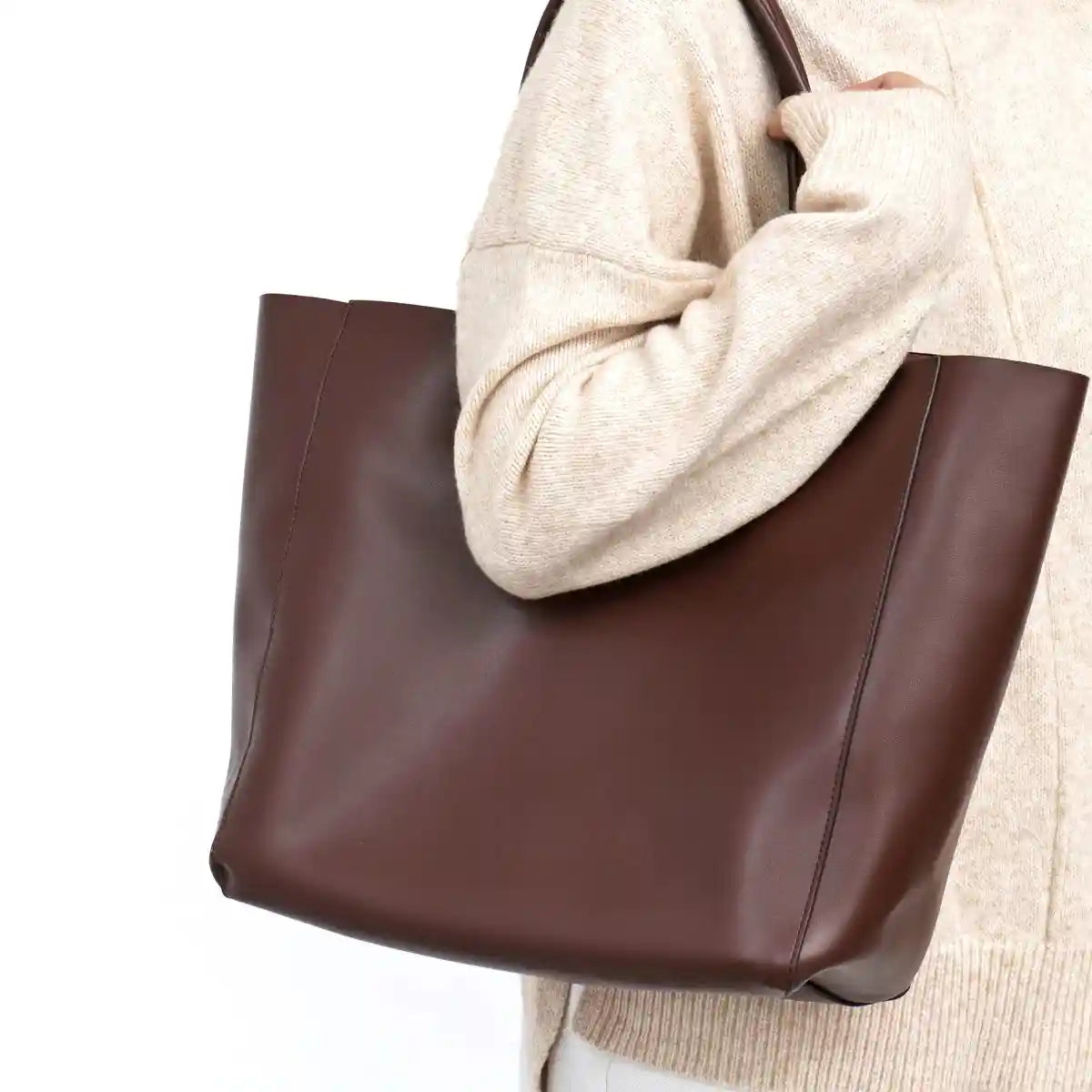 Tote-Bag mit herausnehmbarer Innentasche aus Rindsleder — Modell B