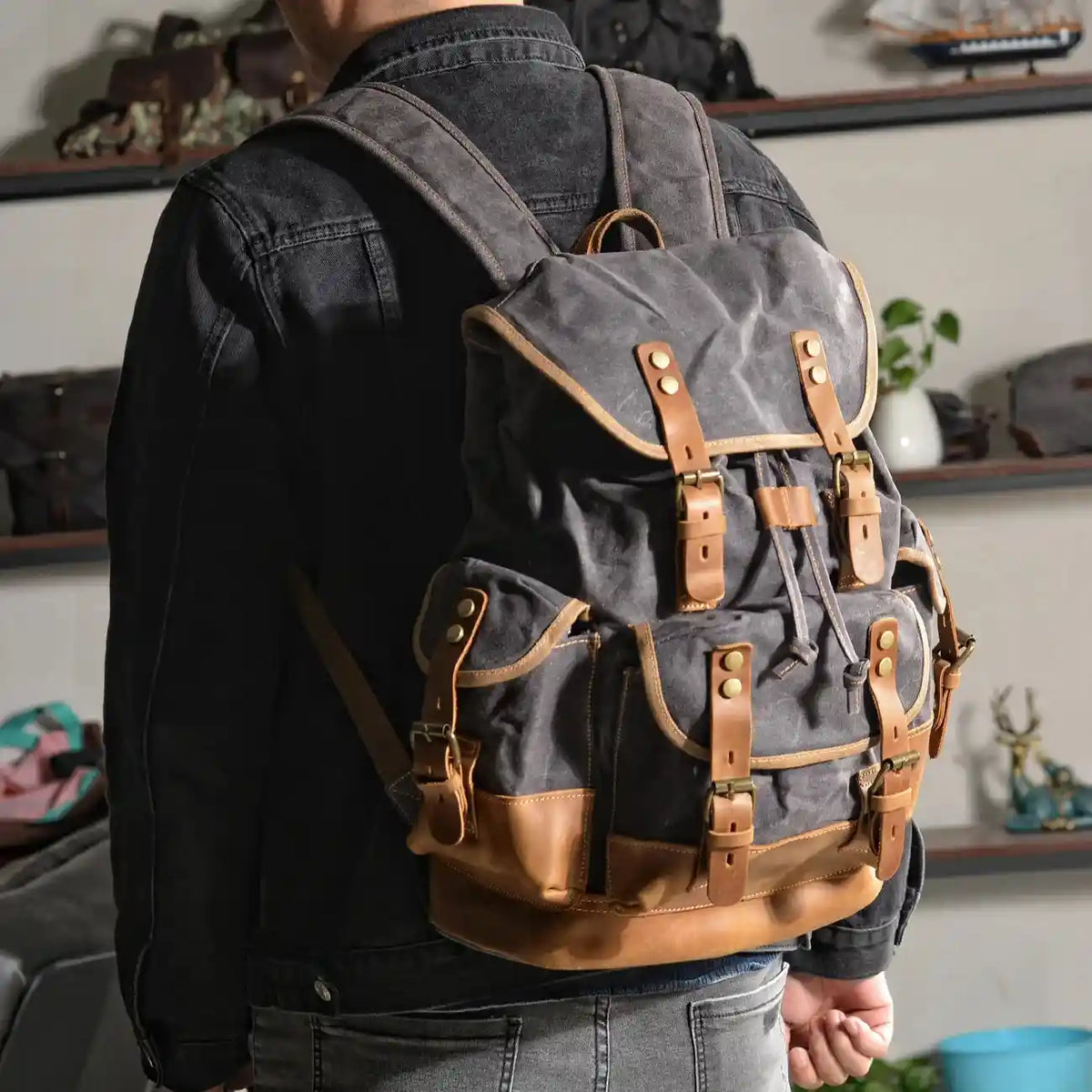 Rucksack aus gewachstem Canvas und Leder — Modell H