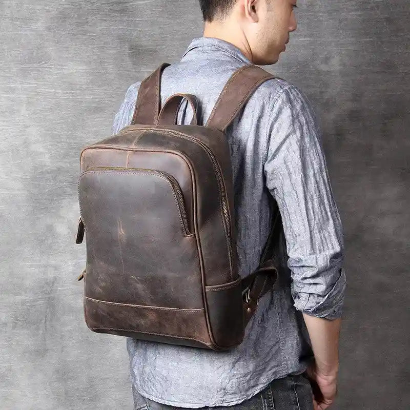 Mochila em pele crazy horse — Modelo AC