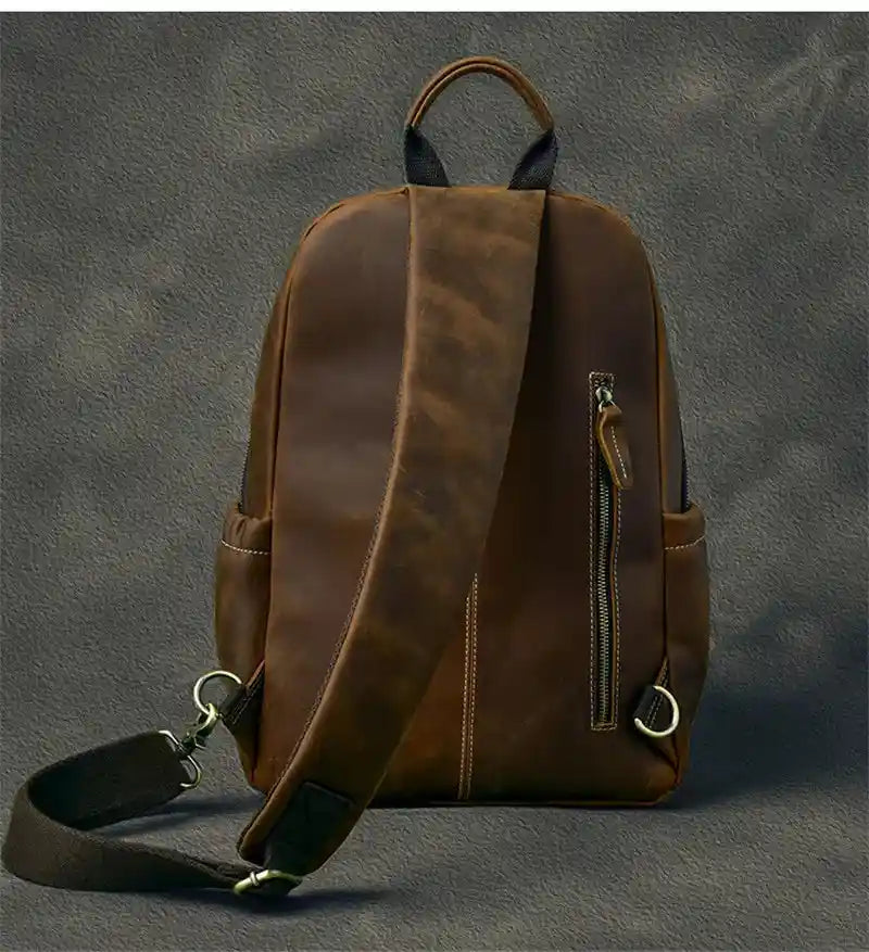 Crossbodyväska i crazy horse-läder — Modell O