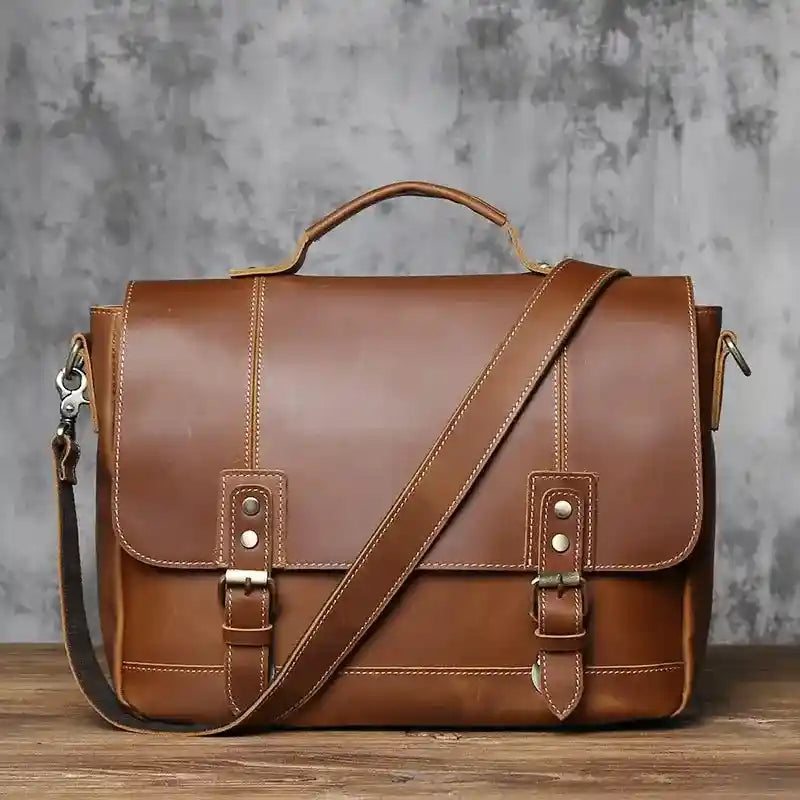 Aktentasche aus Crazy Horse-Leder — Modell AA