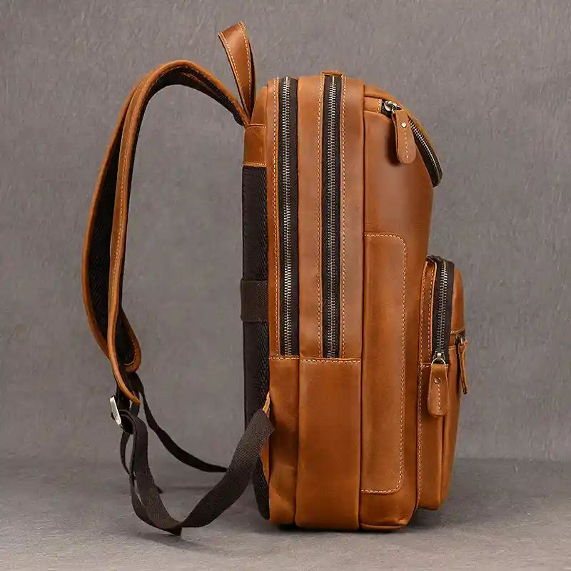 Mochila em pele crazy horse — Modelo Z