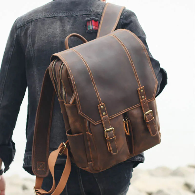 Mochila em pele crazy horse — Modelo K
