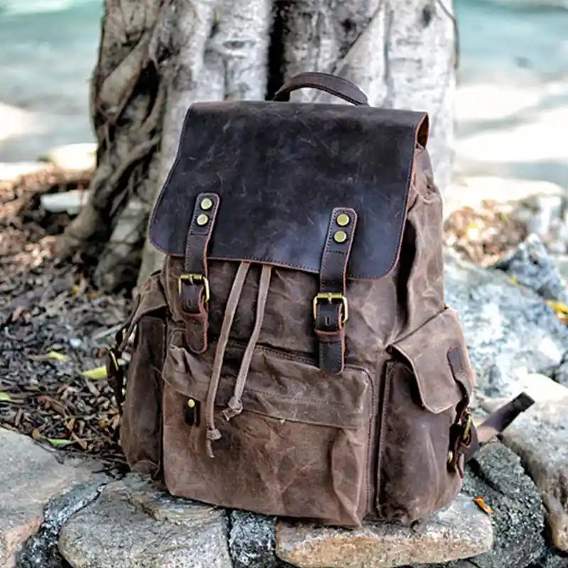 Mochila com detalhes em pele em lona e pele — Modelo F