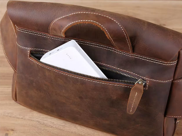 حقيبة كتف من جلد كريزي هورس — الطراز AF — صورة تفصيلية 14