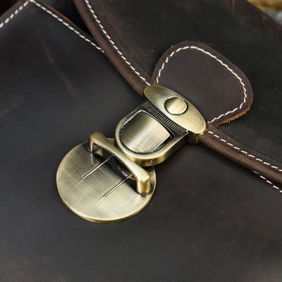 Kameratasche aus Crazy Horse-Leder — Modell B
