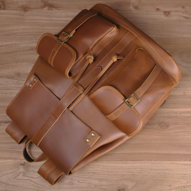 Rucksack aus Crazy Horse-Leder — Modell AR — Detailansicht 8