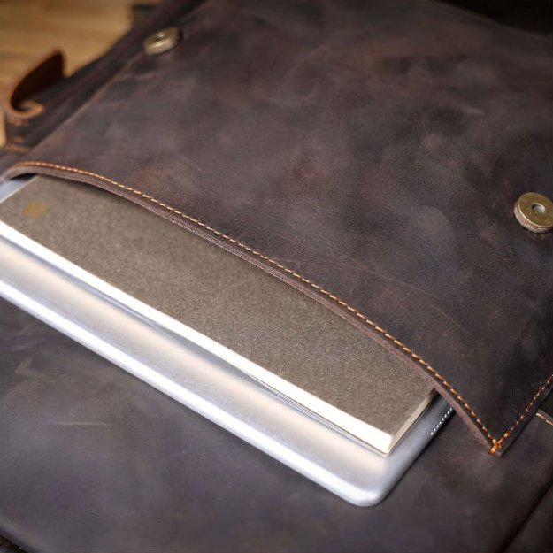 Sac à dos en cuir crazy horse — Modèle AU