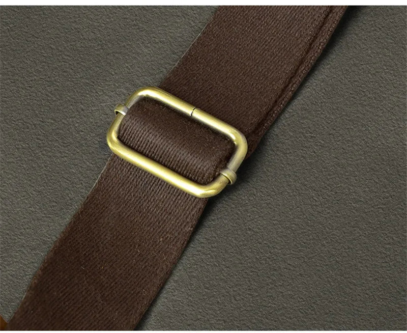 Crossbodyväska i crazy horse-läder — Modell O — Detaljbild 21