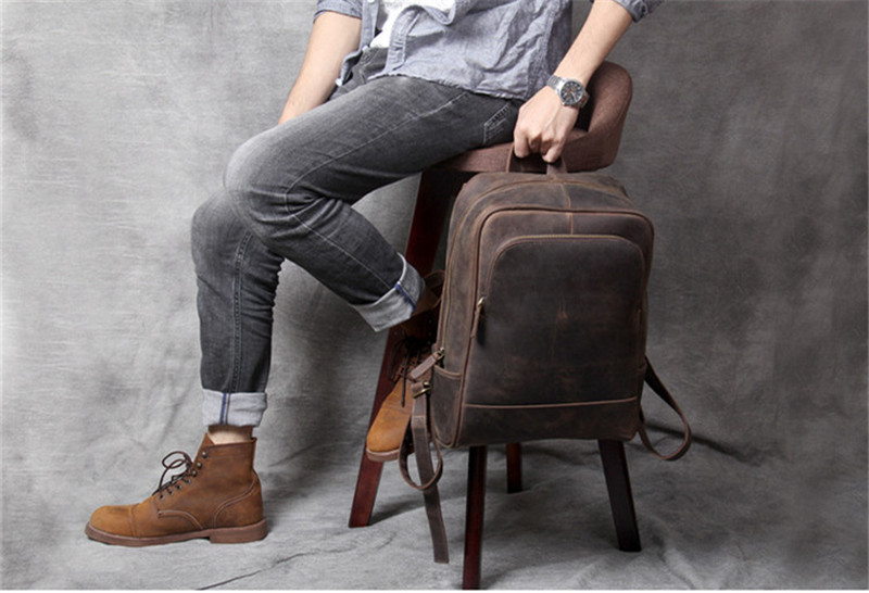 Mochila em pele crazy horse — Modelo AC