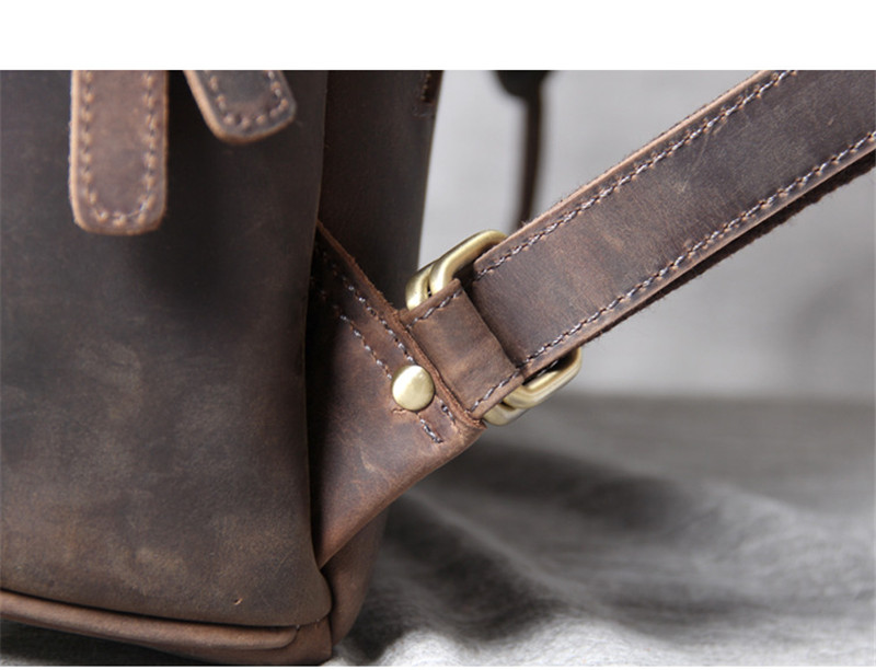 Mochila em pele crazy horse — Modelo AC