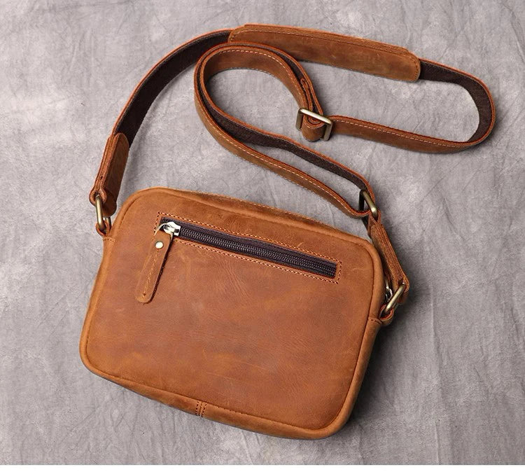 Crazy Horse Leather Mini Shoulder Bag — Style B — Detail image