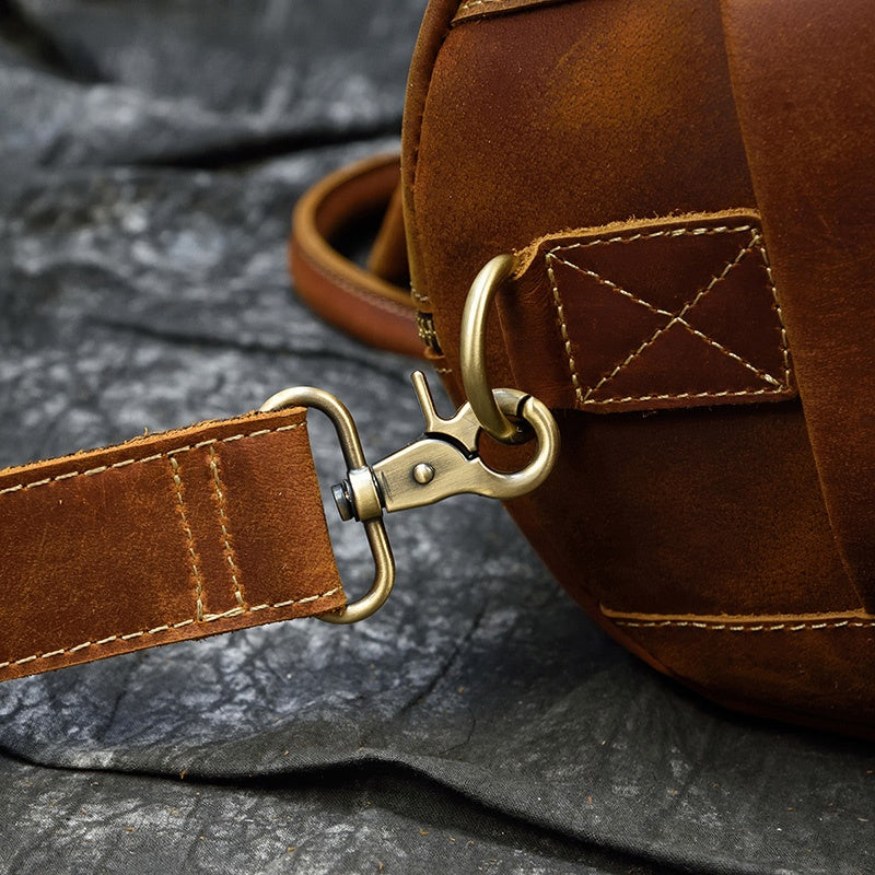 Reisetasche aus Crazy Horse-Leder — Modell P — Detailansicht