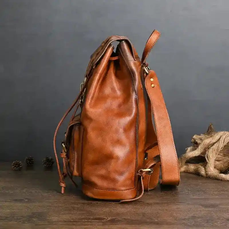 Sac à dos en cuir de vachette — Modèle A — Vue de côté