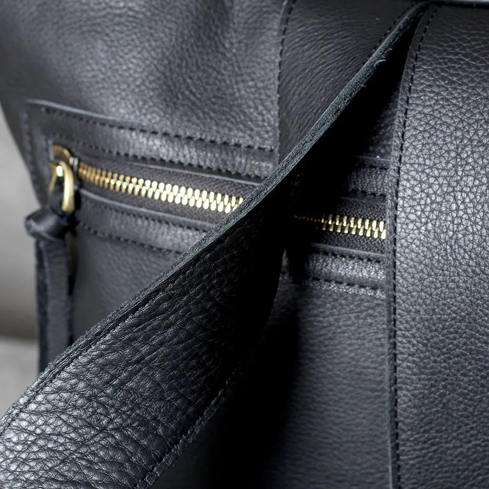 Schmaler Rucksack aus Rindsleder — Modell G
