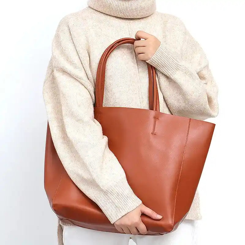 Tote-Bag mit herausnehmbarer Innentasche aus Rindsleder — Modell B