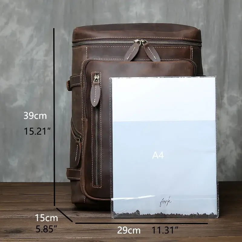 Mochila em pele crazy horse — Modelo P
