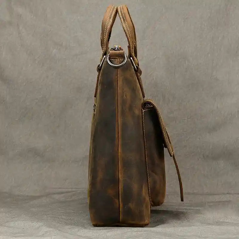 Bolso de hombro de cuero crazy horse — Modelo AP — Vista lateral; Detalles de las costuras