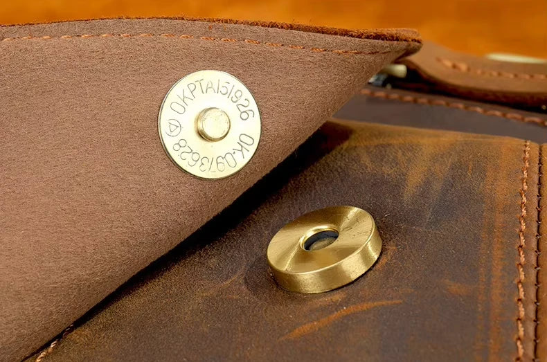 Mini bolsa de ombro em pele crazy horse — Modelo V