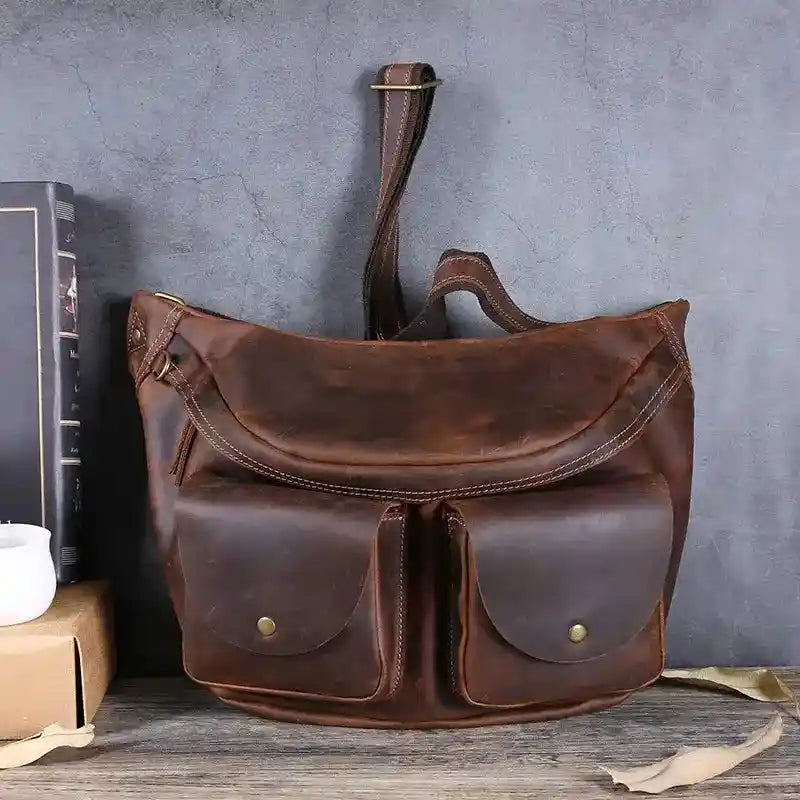 Umhängetasche aus Crazy Horse-Leder — Modell X