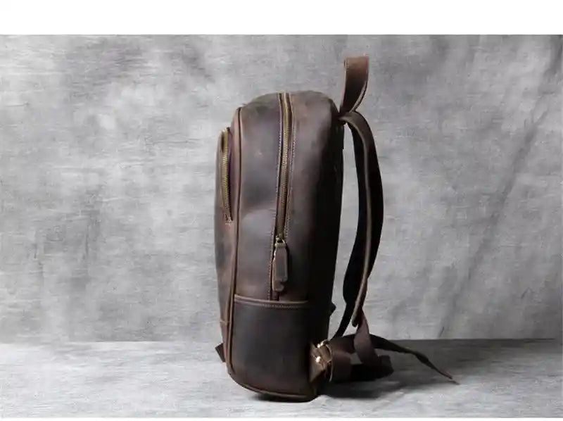 Mochila em pele crazy horse — Modelo AC