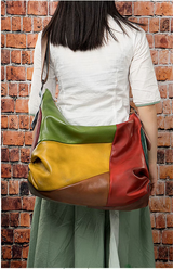 Bolsa de ombro em patchwork em pele bovina