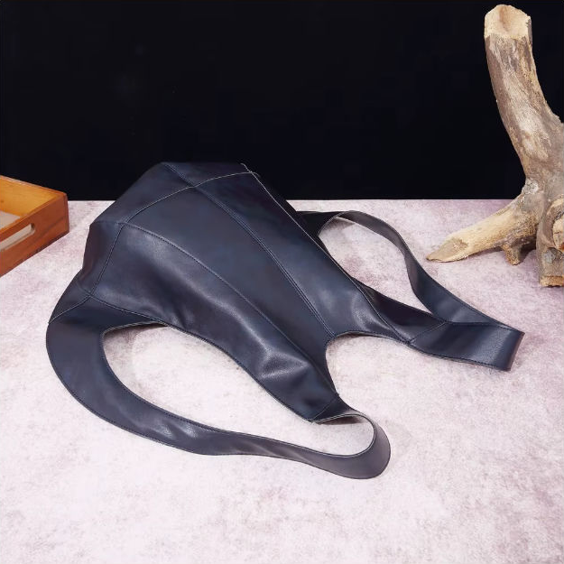 Rucksack aus PU-Kunstleder — Modell B — Detailansicht 17