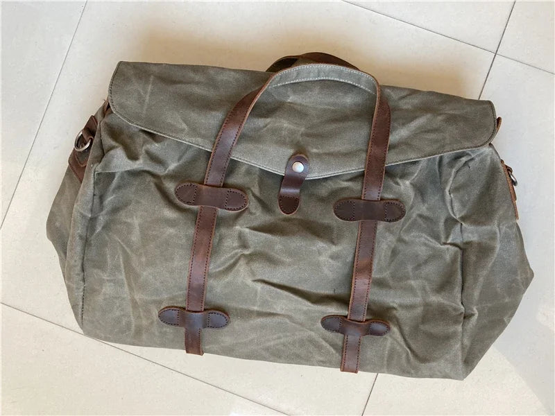 Duffle-Bag aus gewachstem Canvas und Leder — Modell D — Vorderansicht