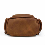 Mochila em pele crazy horse — Modelo M