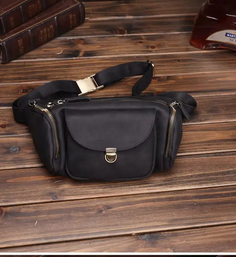 Bauchtasche aus Crazy Horse-Leder — Modell J — Detailansicht