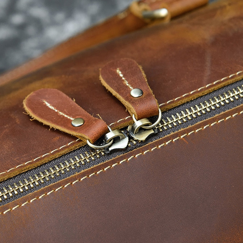 Reisetasche aus Crazy Horse-Leder — Modell P — Detailansicht